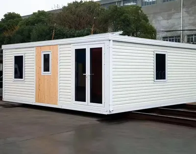 Flat Roof Expandable Folding 40FT Container House 2 Bedrooms 1 Bathroom 1 Kitchen 1 Living Room